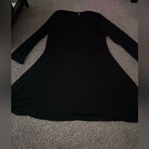 Black long sleeve mid length dress size 3x. Worn